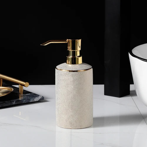 Nexa™ Gilded Hatch